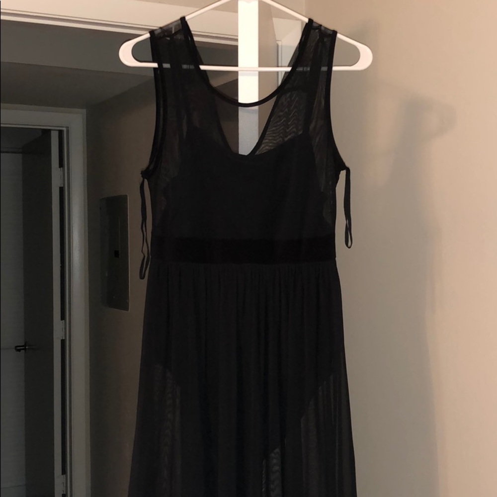 Sexy black dress!